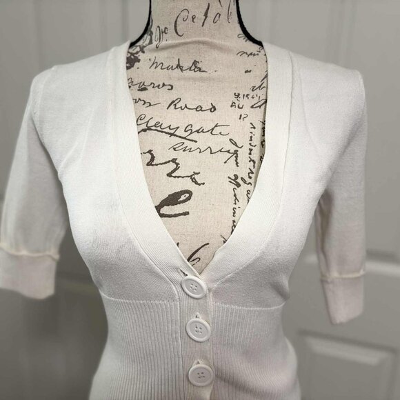 Gently Worn Women's White Half Sweater with Buttons & Cuffed Sleeves - Picture 2 of 5